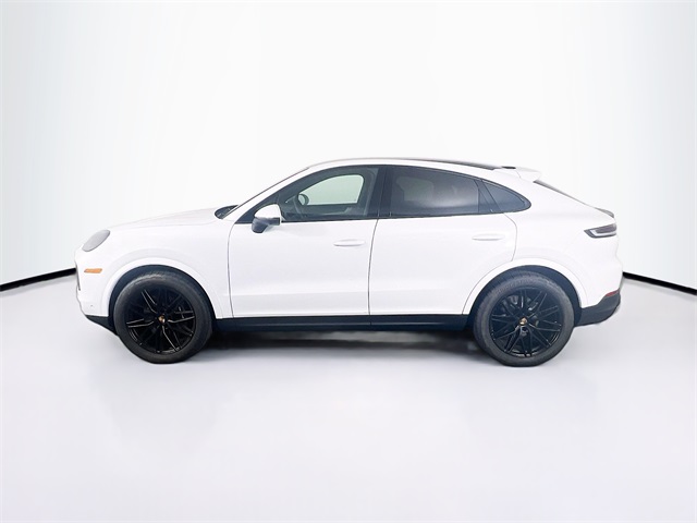 2025 Porsche Cayenne Coupe photo 2