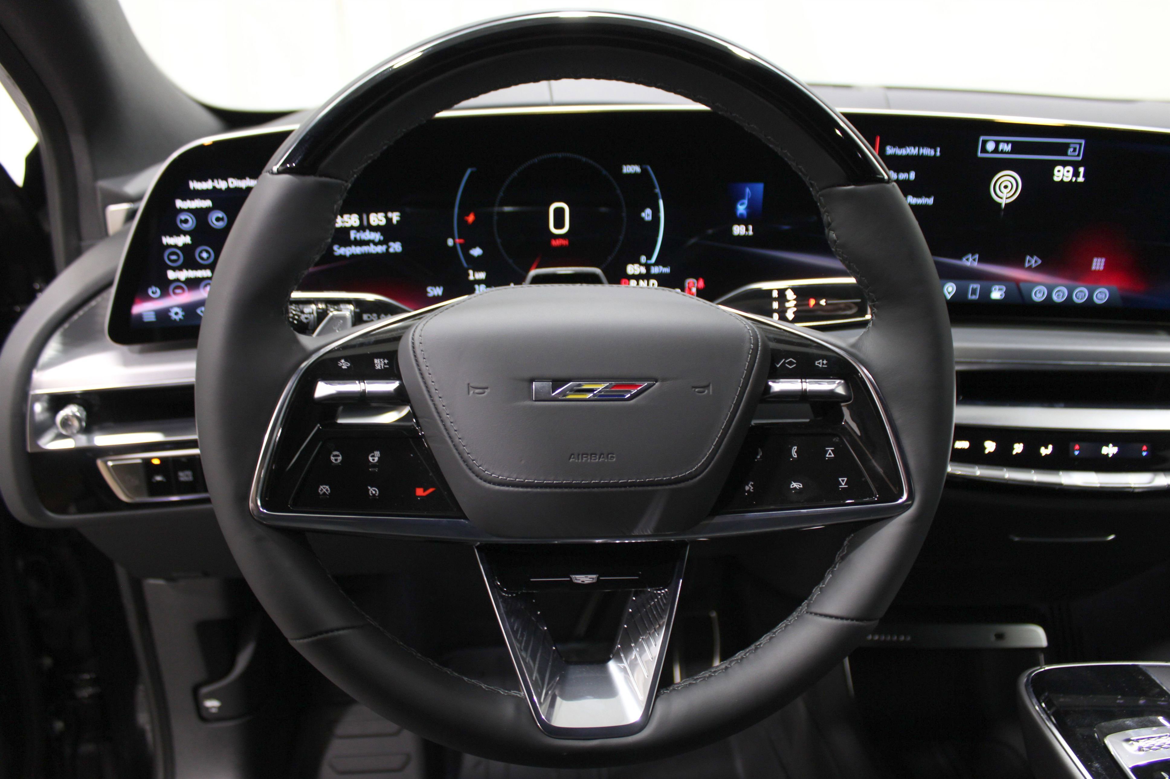 2026 Cadillac Lyriq photo 9