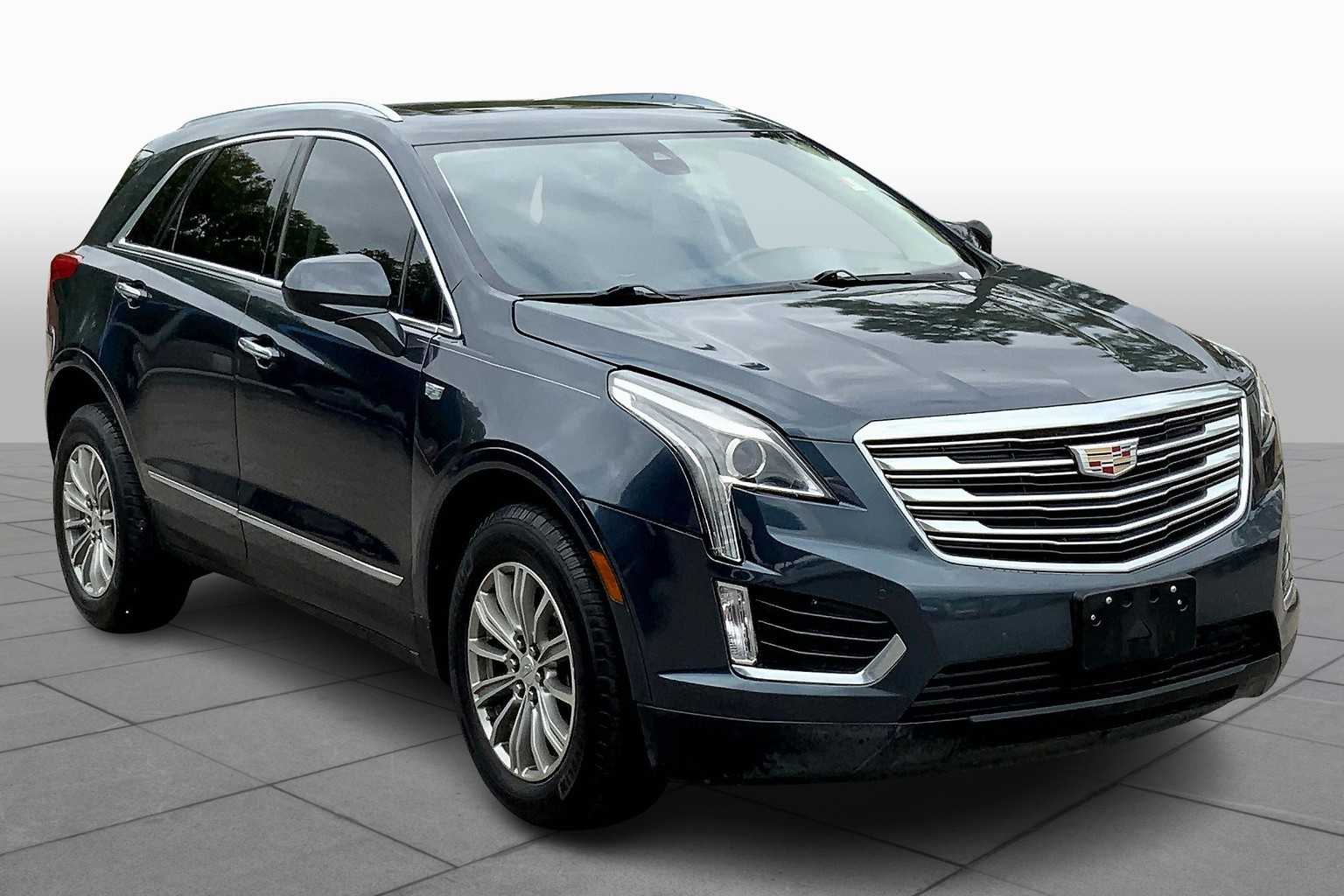 2019 Cadillac XT5 Luxury photo 2