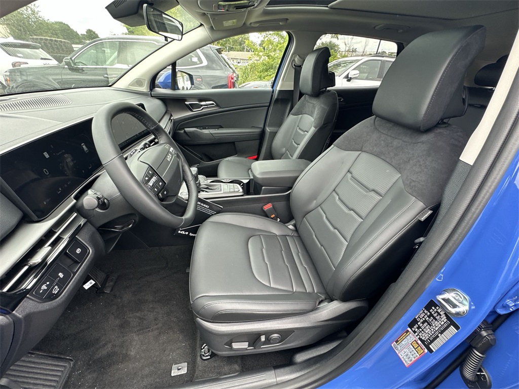 2026 Kia Sportage photo 3