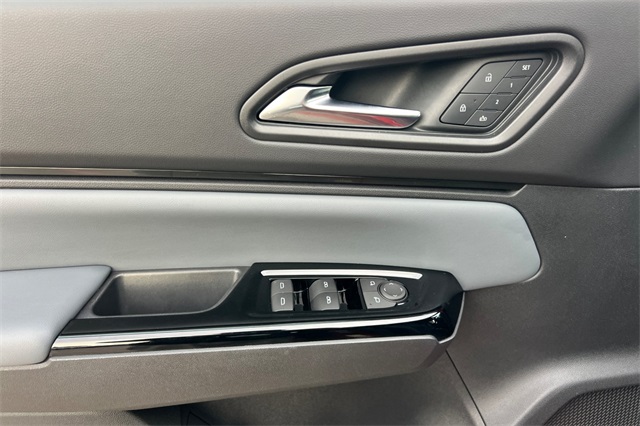 2024 Honda Prologue Touring photo 11