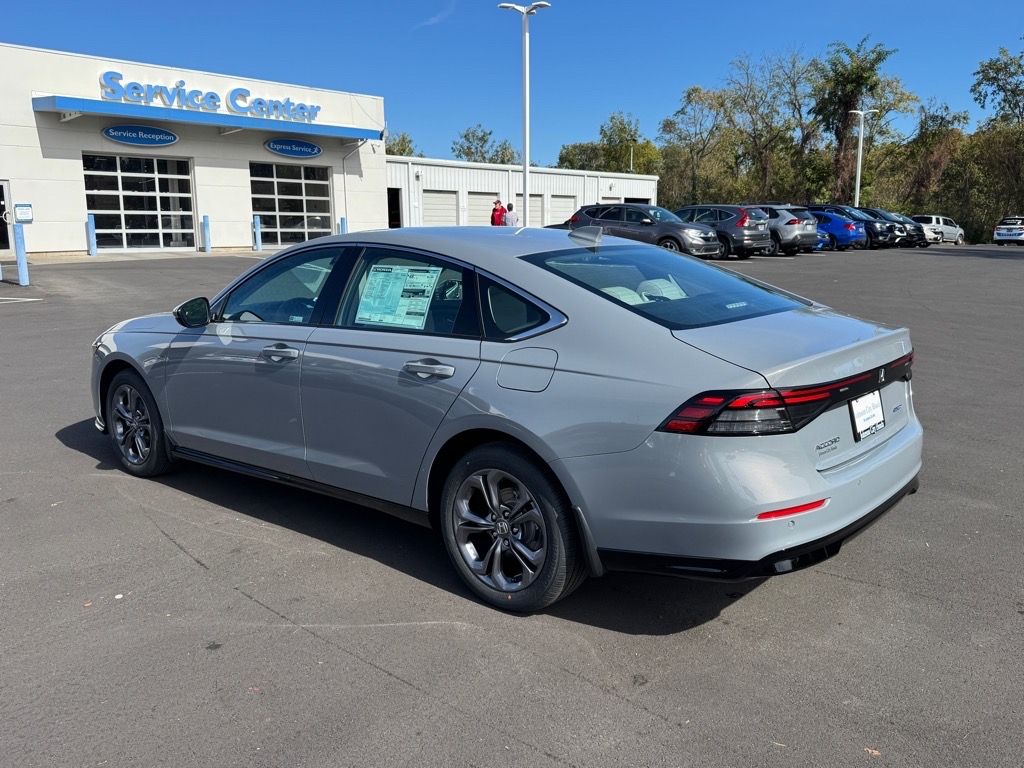 2025 Honda Accord Hybrid EX-L photo 2