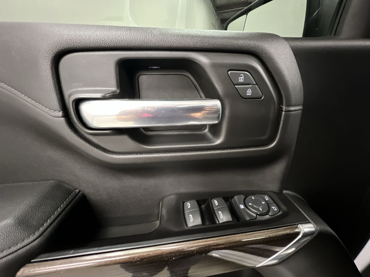 2019 Chevrolet Silverado 1500 LT Trail Boss photo 22