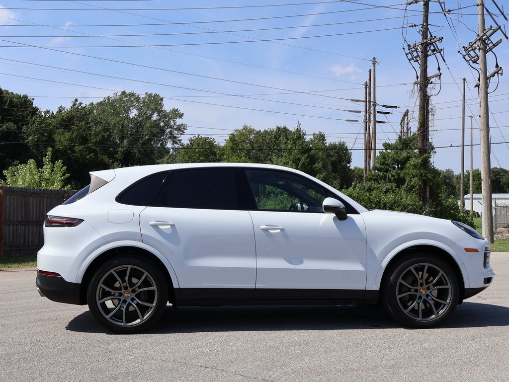 2022 Porsche Cayenne S photo 8