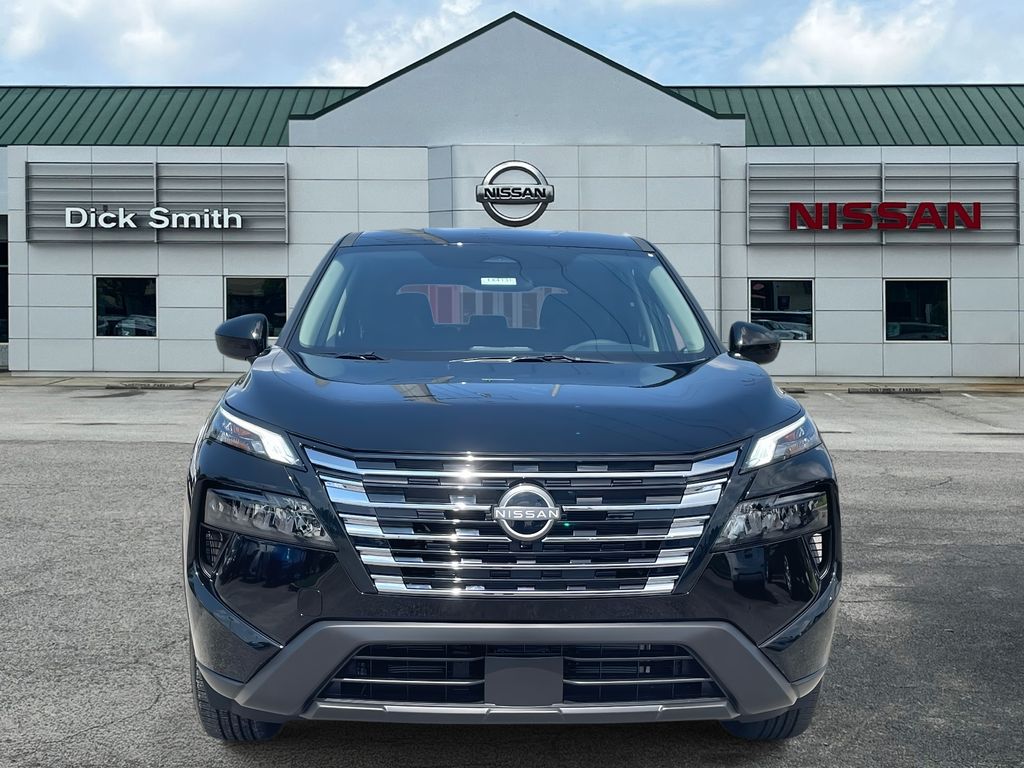 2026 Nissan Rogue SV photo 2