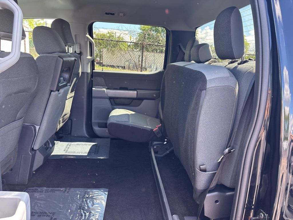 2024 Ford F-150 XLT photo 28
