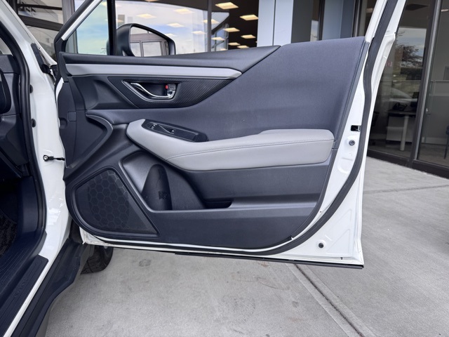 2020 Subaru Outback Premium photo 18
