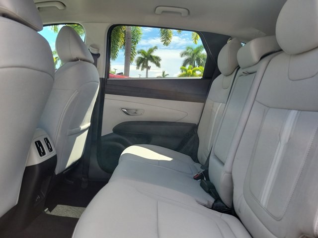 2026 Hyundai Tucson SEL photo 8