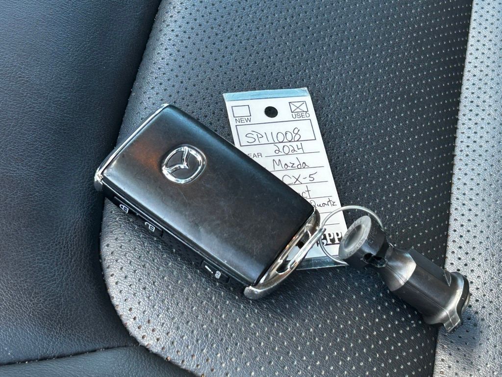2024 Mazda CX-5 2.5 Select photo 44