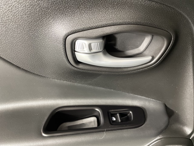 2023 Jeep Renegade Trailhawk photo 34