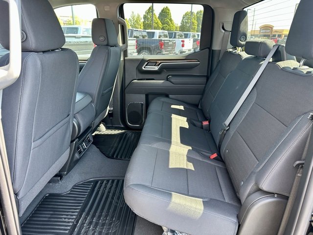 2025 Chevrolet Silverado 1500 LT photo 17