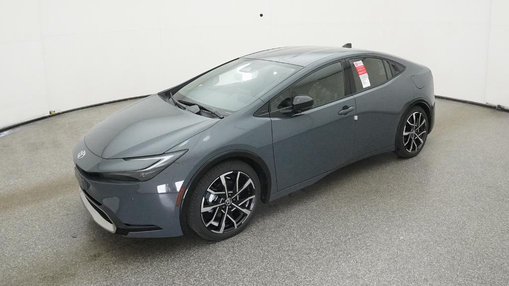 2026 Toyota Prius XSE's photo