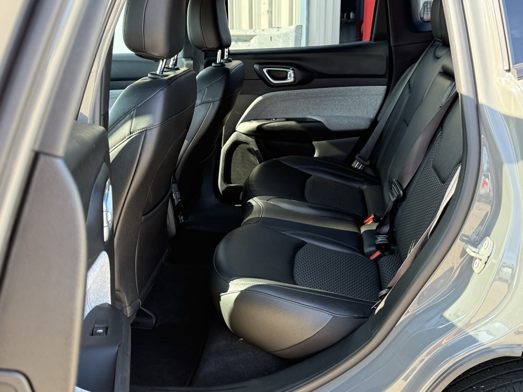 2024 Jeep Compass Latitude photo 15