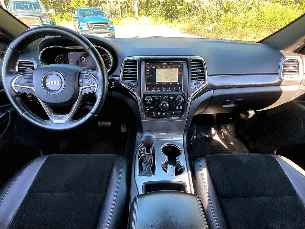 2018 Jeep Grand Cherokee Altitude photo 20