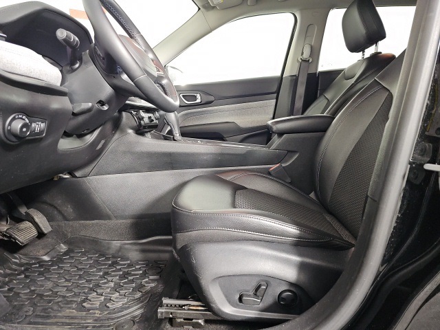2022 Jeep Compass North Edition Latitude photo 8