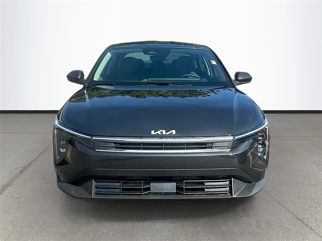 2025 Kia K4 LXS photo 2