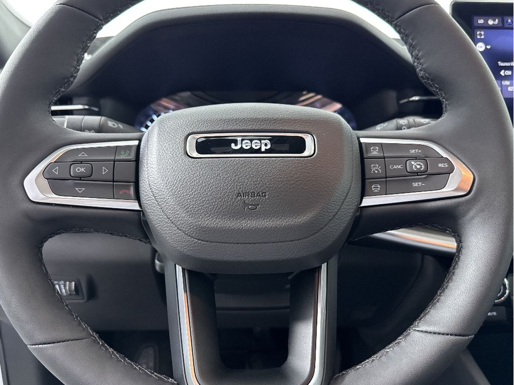 2025 Jeep Compass Limited photo 24