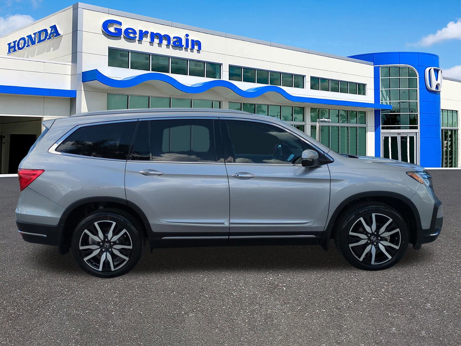 2022 Honda Pilot Touring photo 3