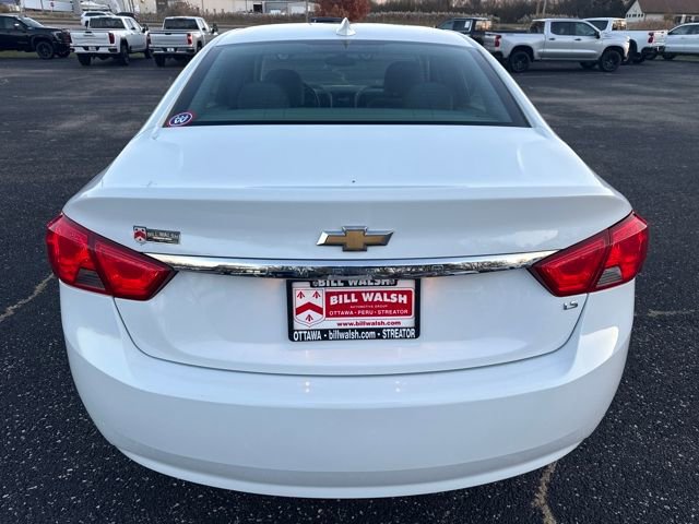2016 Chevrolet Impala LS photo 4