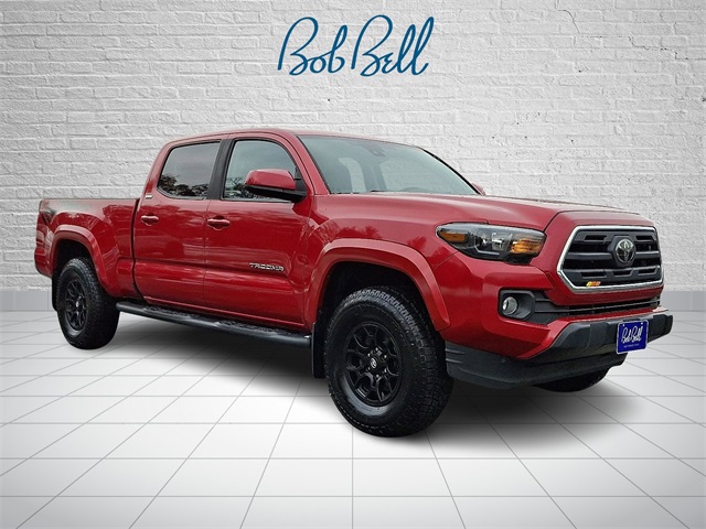 2019 Toyota Tacoma SR5's photo