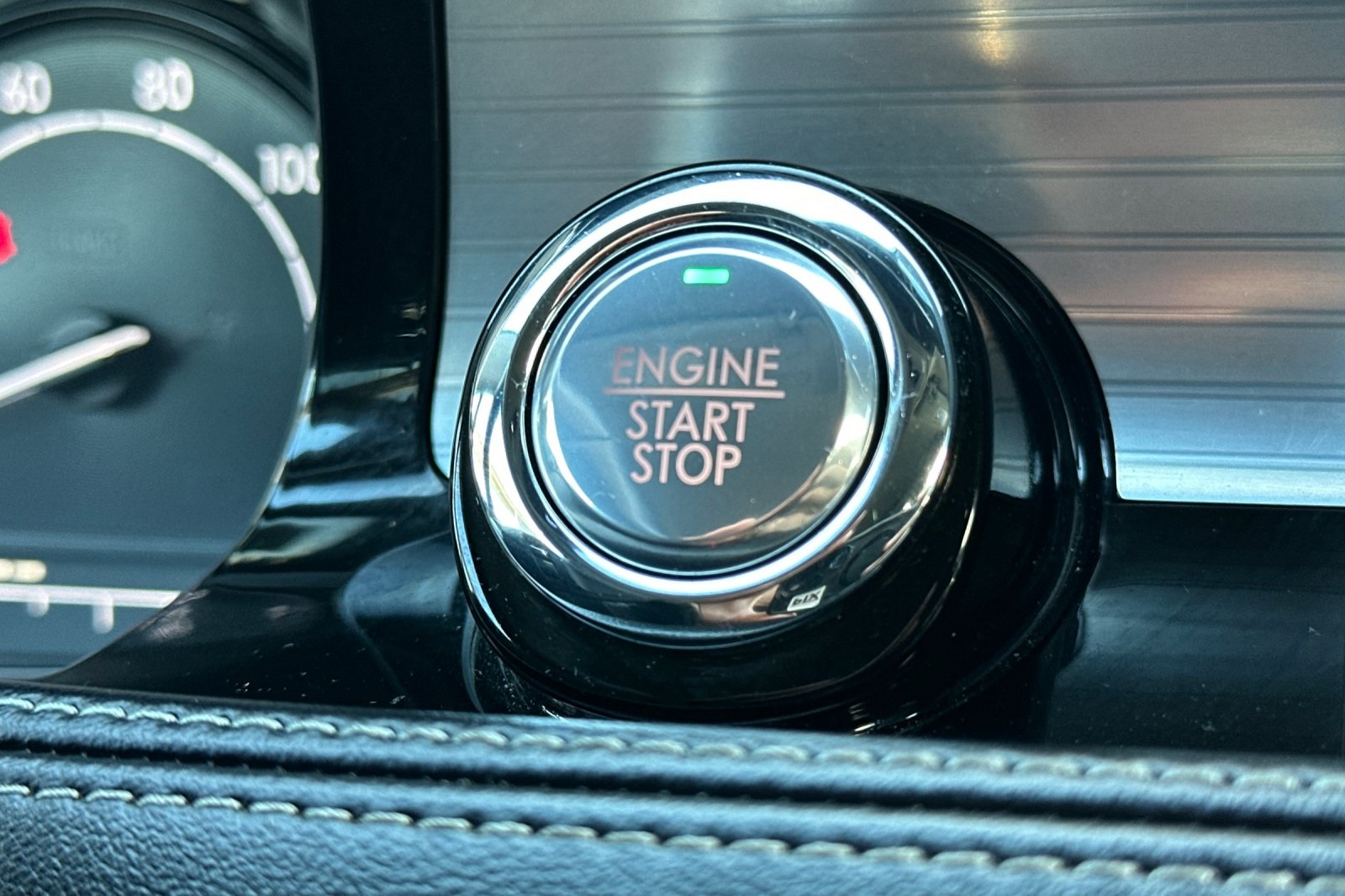 2021 Lincoln Corsair Standard photo 21