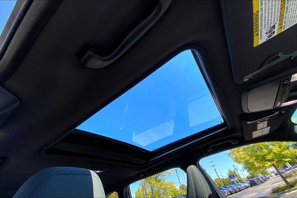 2025 Subaru Forester Premium photo 19
