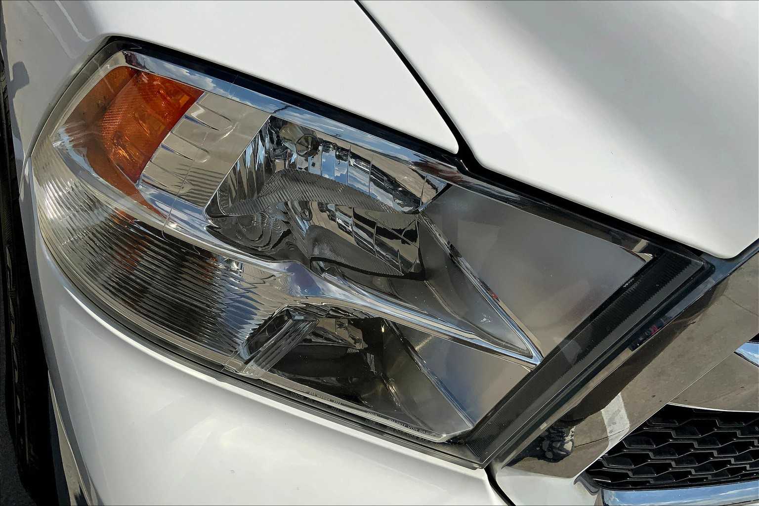 2023 Ram 1500 Classic SLT photo 25