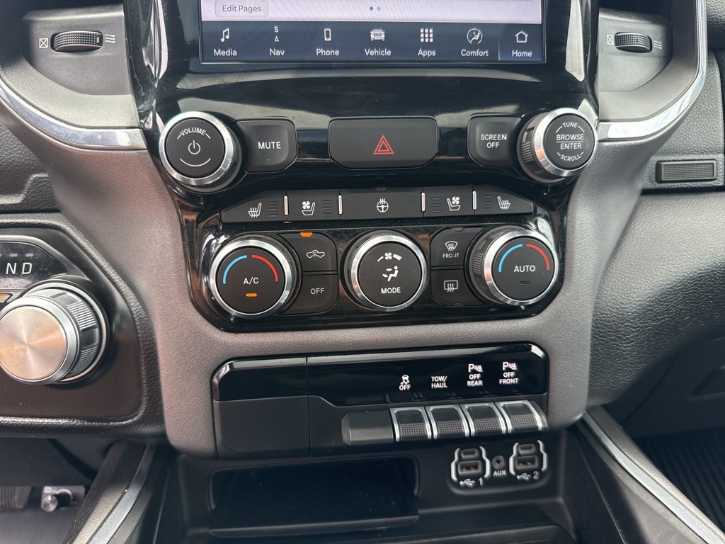 2022 Ram 1500 Laramie photo 17