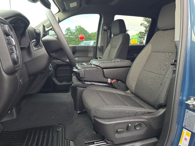 2025 Chevrolet Silverado 2500HD Custom photo 22