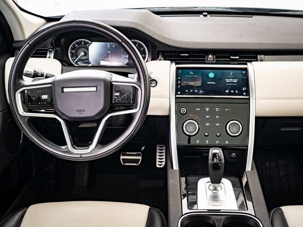 2022 Land Rover Discovery Sport SE R-Dynamic photo 28