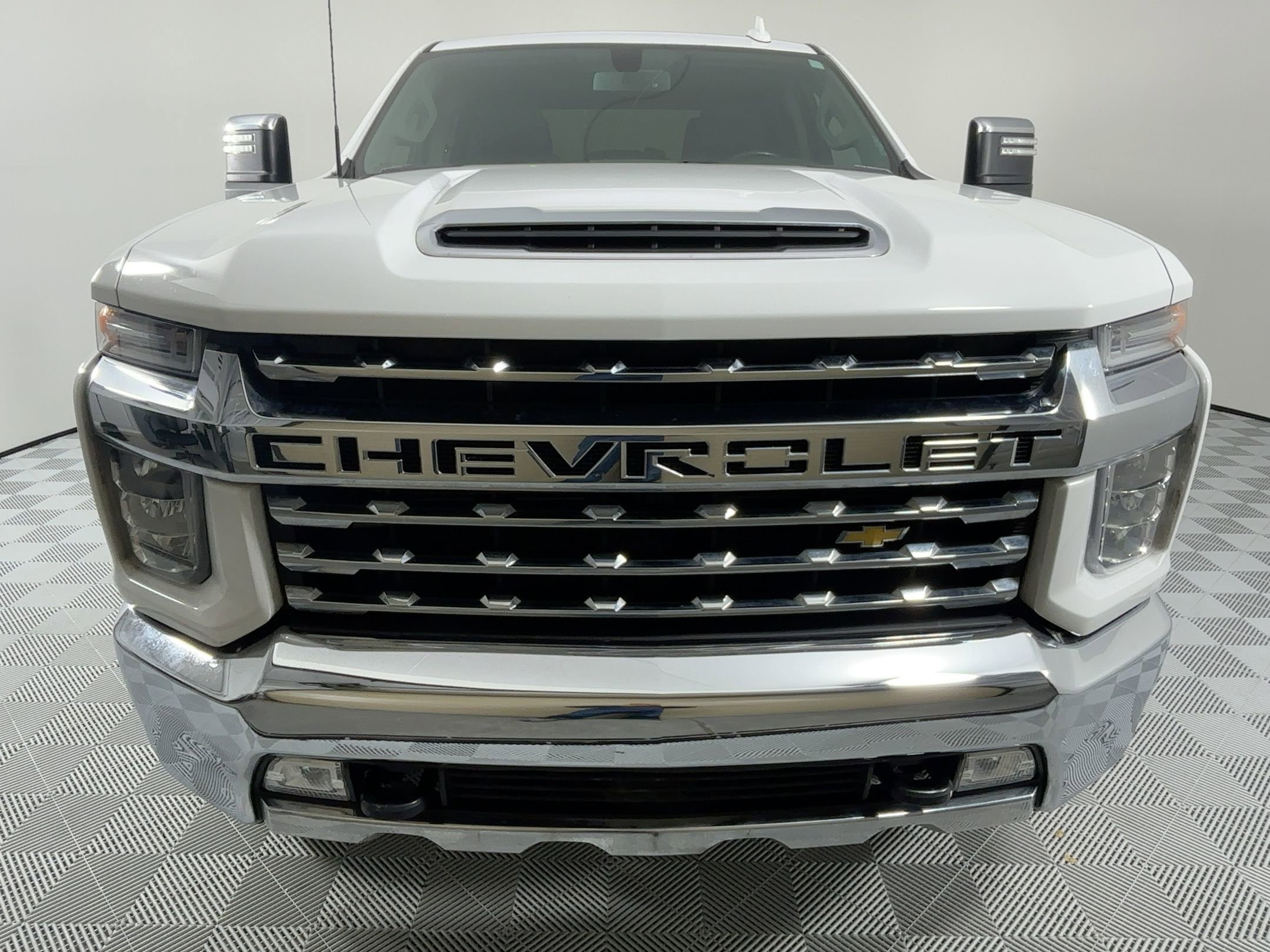 2023 Chevrolet Silverado 2500HD LTZ photo 5