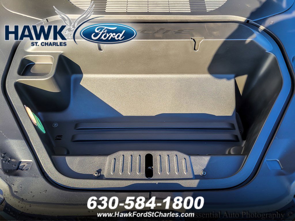 2025 FORD MUSTANG MACH-E - Image 18