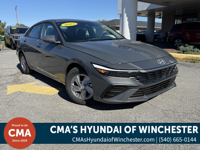 2025 Hyundai Elantra SE