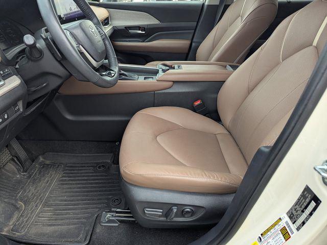 2024 Toyota Grand Highlander XLE photo 18