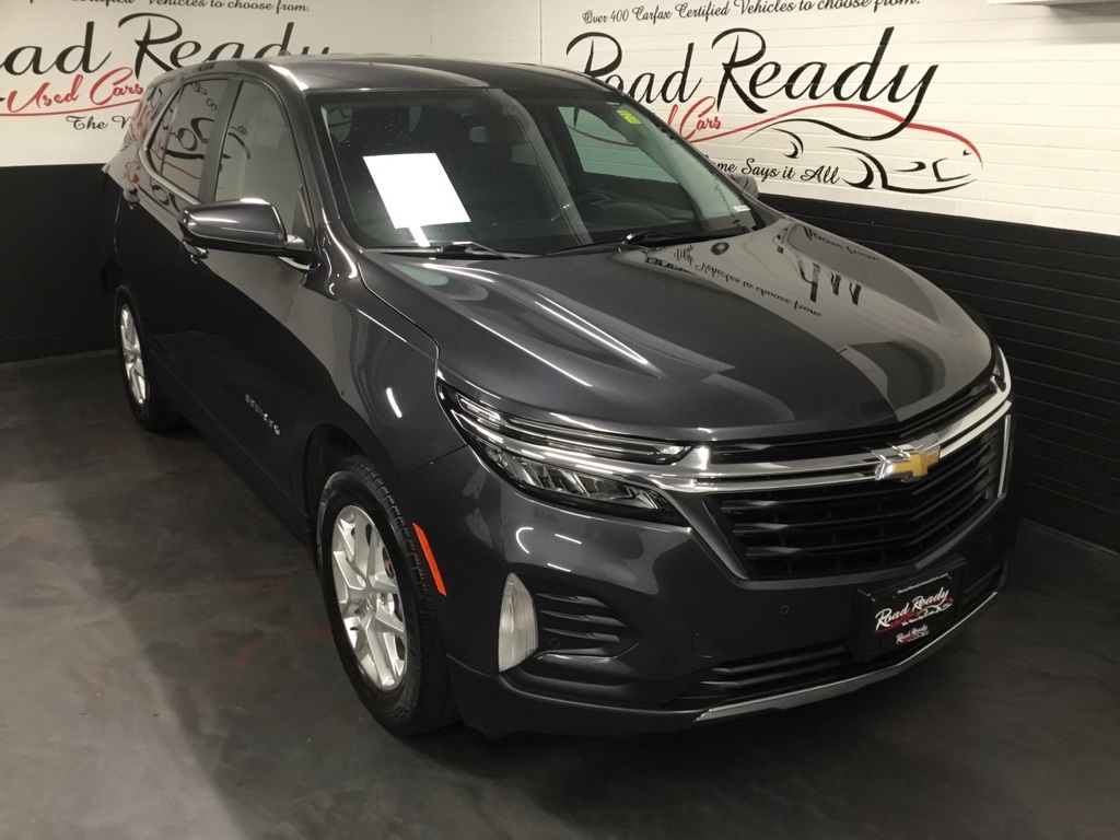 2022 Chevrolet Equinox LT photo 2