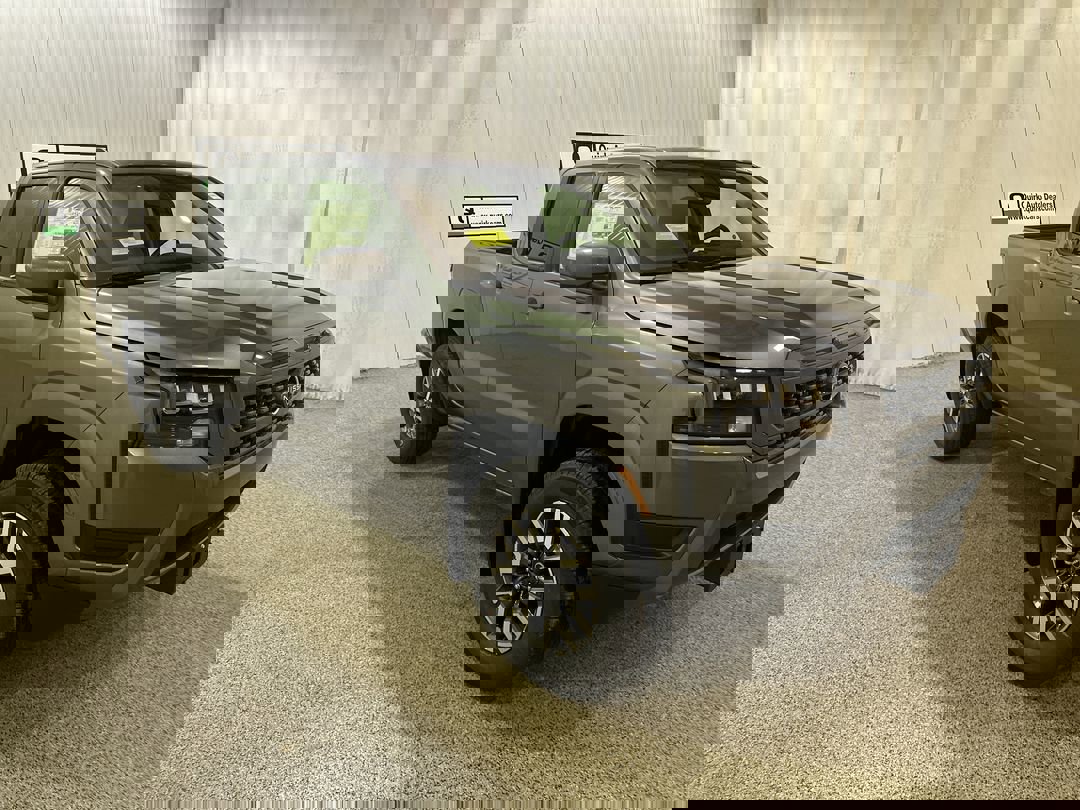 2026 Nissan Frontier SV's photo