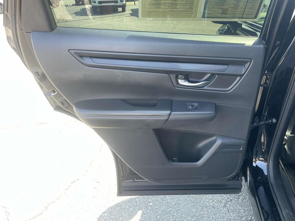 2023 Honda CR-V Hybrid Sport photo 18