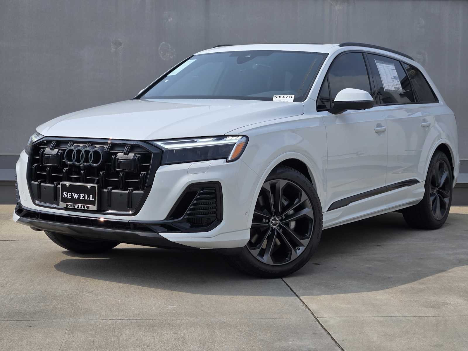 2025 Audi Q7 Premium Plus