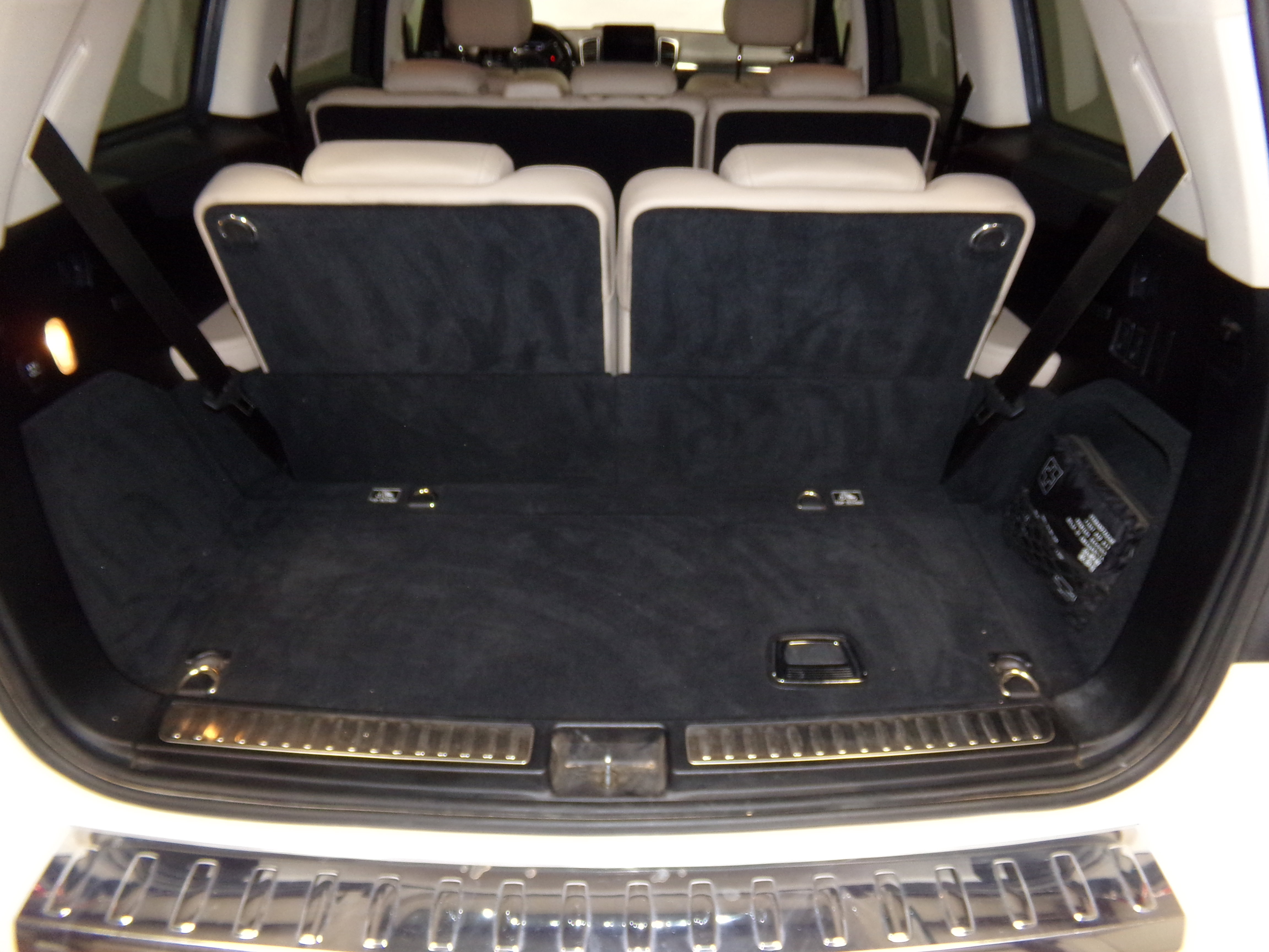 2019 Mercedes Benz GLS 450 photo 16