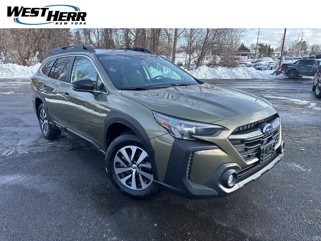 2025 Subaru Outback Premium's photo