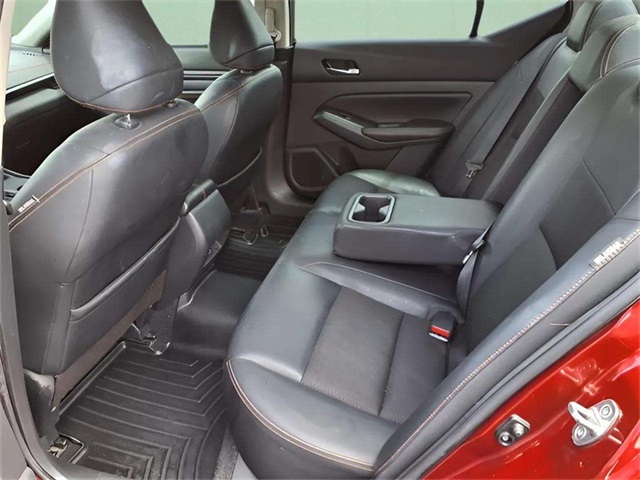 2021 Nissan Altima 2.5 SR photo 4