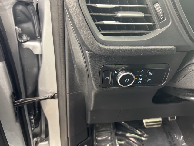 2023 Ford Escape ST-Line Select photo 11