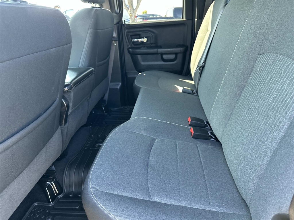 2022 Ram 1500 Classic Warlock photo 13
