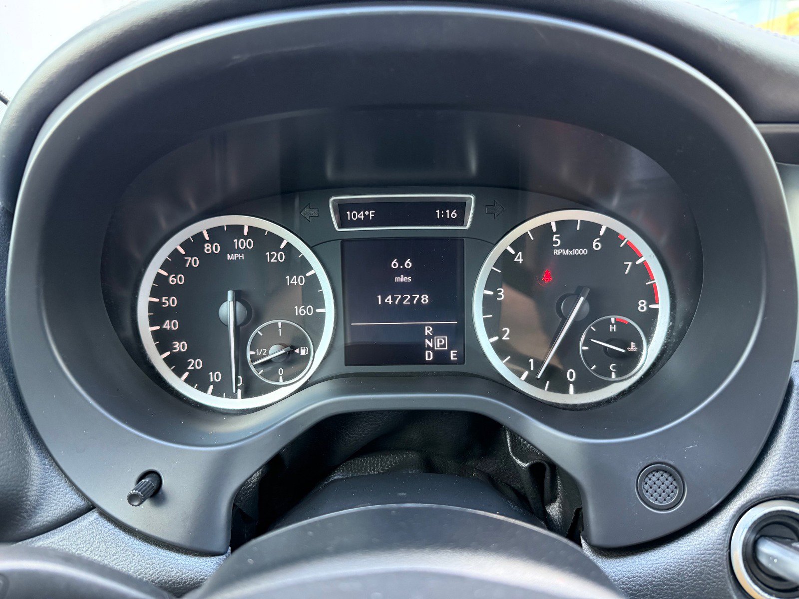 2017 Infiniti QX30 Premium photo 16