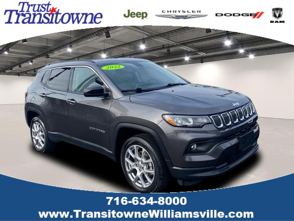 2022 Jeep Compass Latitude Lux's photo