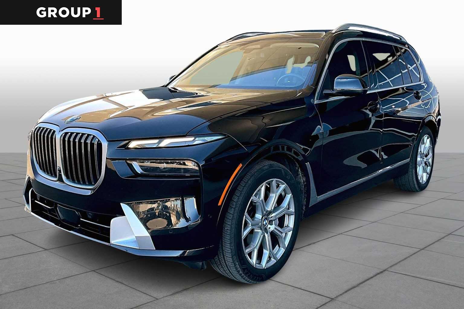 2023 BMW X7 40i's photo