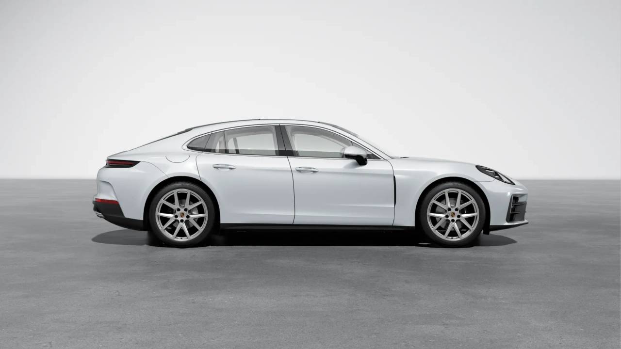 2026 Porsche Panamera 4 photo 6