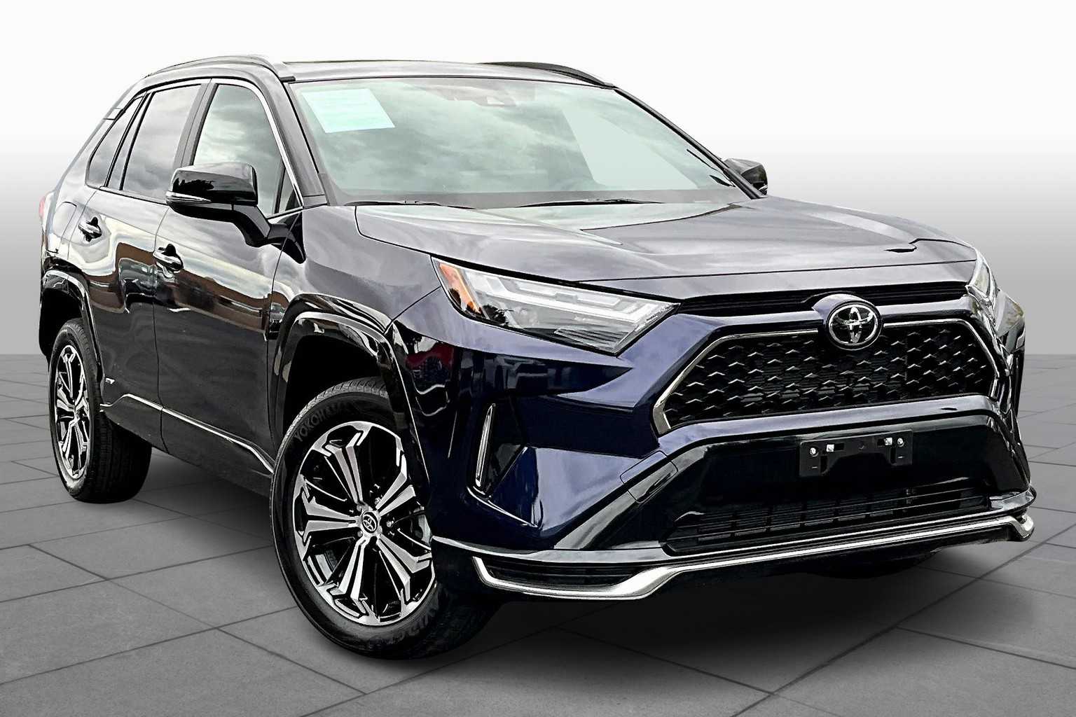 2025 Toyota RAV4 Hybrid XSE Sport photo 2