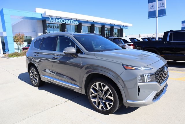 2021 Hyundai Santa Fe Calligraphy's photo