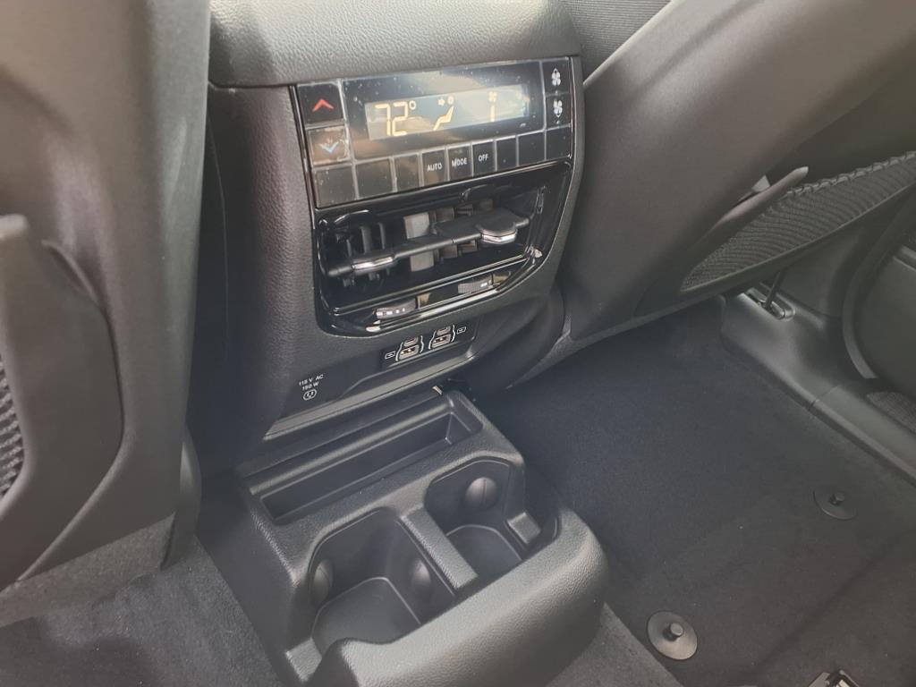 2025 Jeep Grand Cherokee Altitude X photo 4